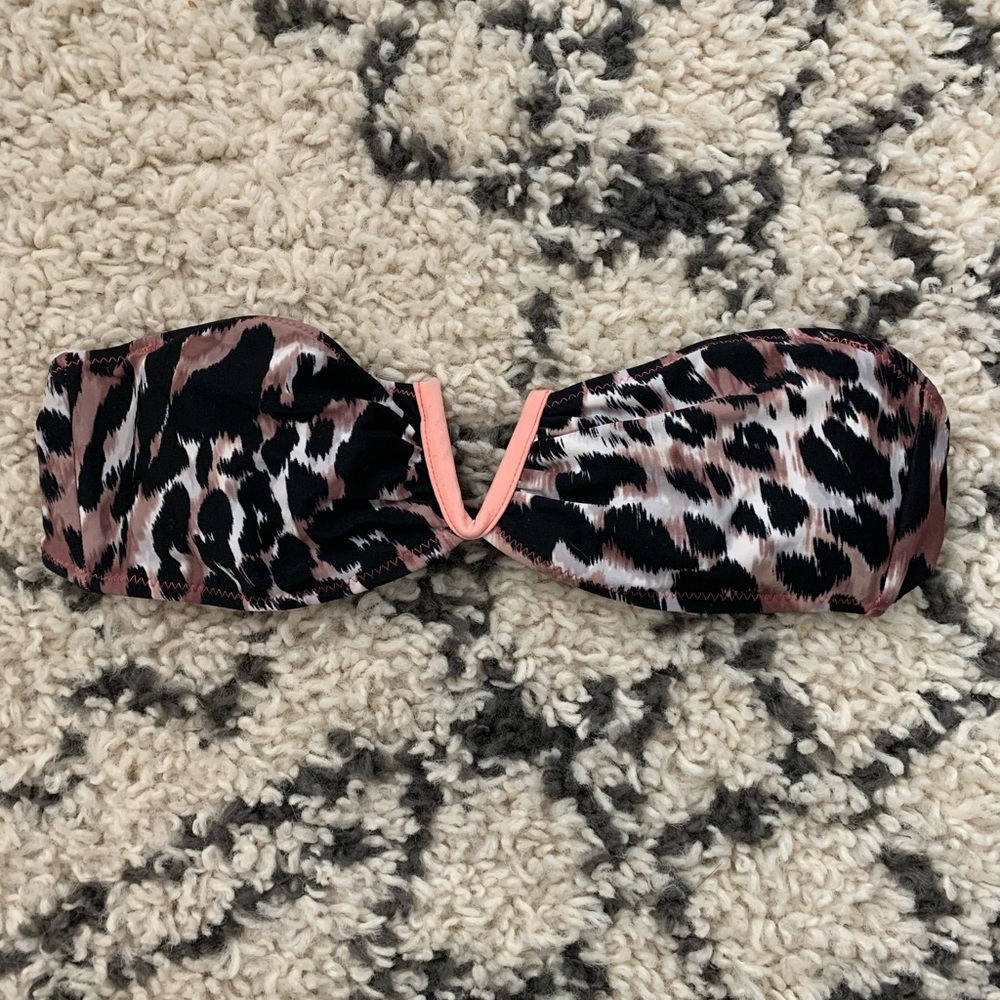 Cheetah Strapless Bikini Top